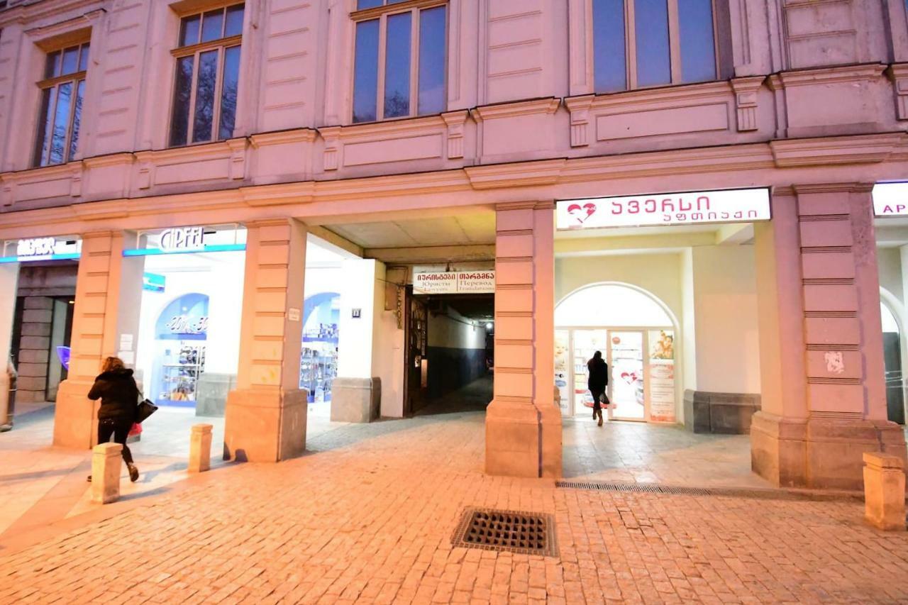 Freedom Square Apartment Tbilisi Zewnętrze zdjęcie